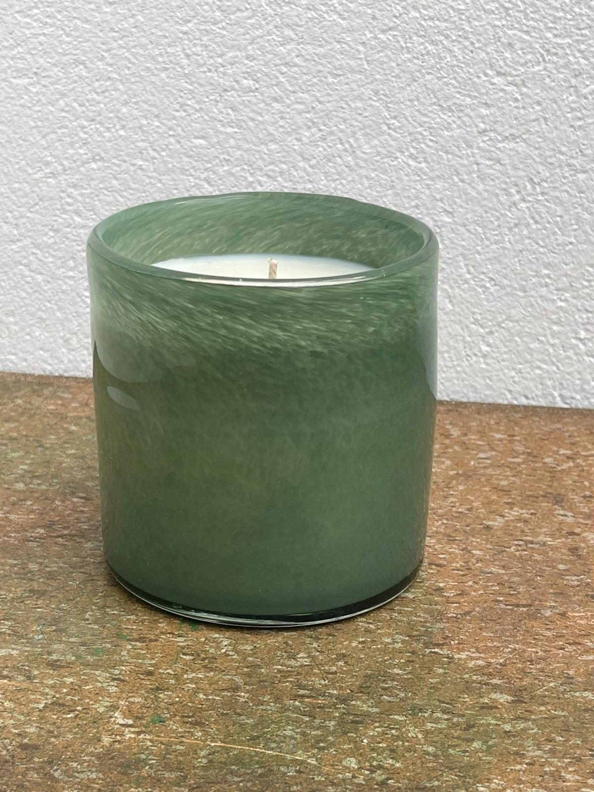 גינת תבלינים - נר בכלי זכוכית בניפוח ידני בצורת כוס צילינדר - ירוק אפרפר